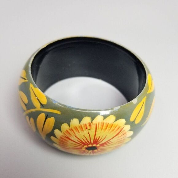 Vintage Yellow Floral Wide Bangle Bracelet, Gray Background, Retro Estate - Picture 3 of 7